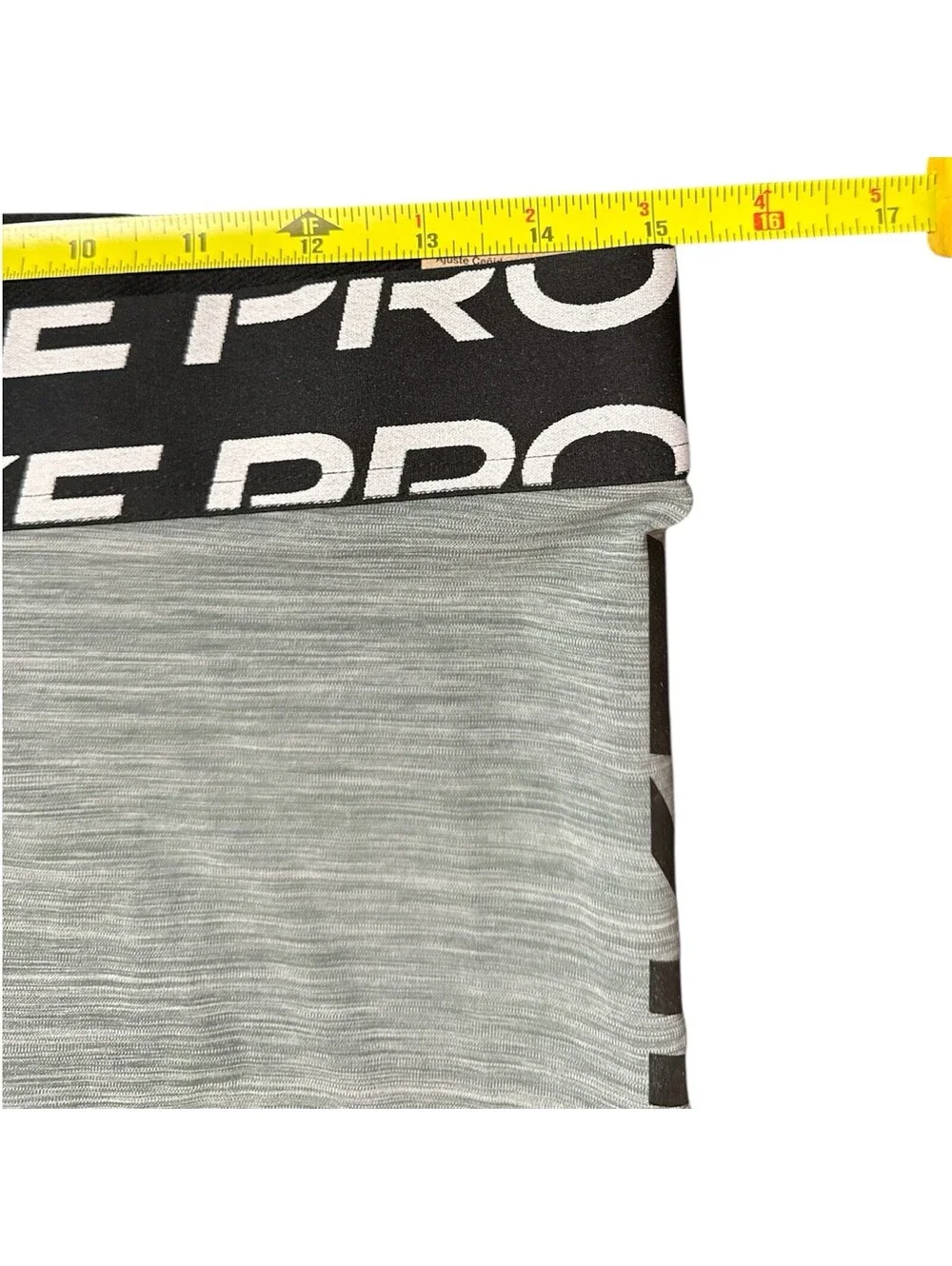 Nike Pro Women 3” Compression Shorts Tight Fit Mid Rise DD6265-084 Size Large